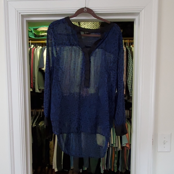Jessica Simpson Tops - Size medium Jessica Simpson blouse